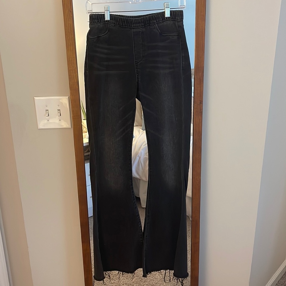 BlankNYC x Threads flare pants